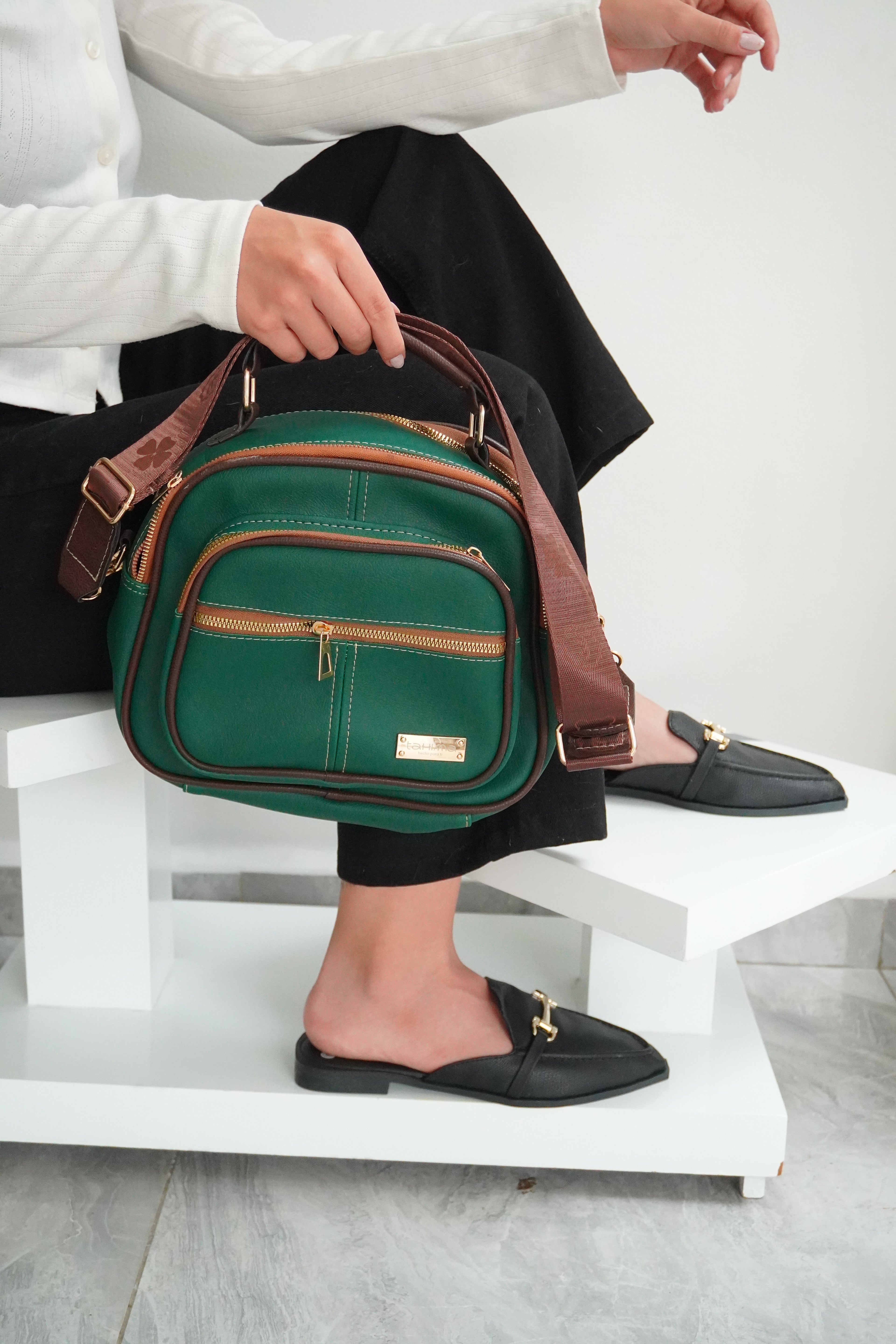 Combo dia de madre stileto & bandoleraCamina con Estilo: El Combo Perfecto para tu Día a Día.