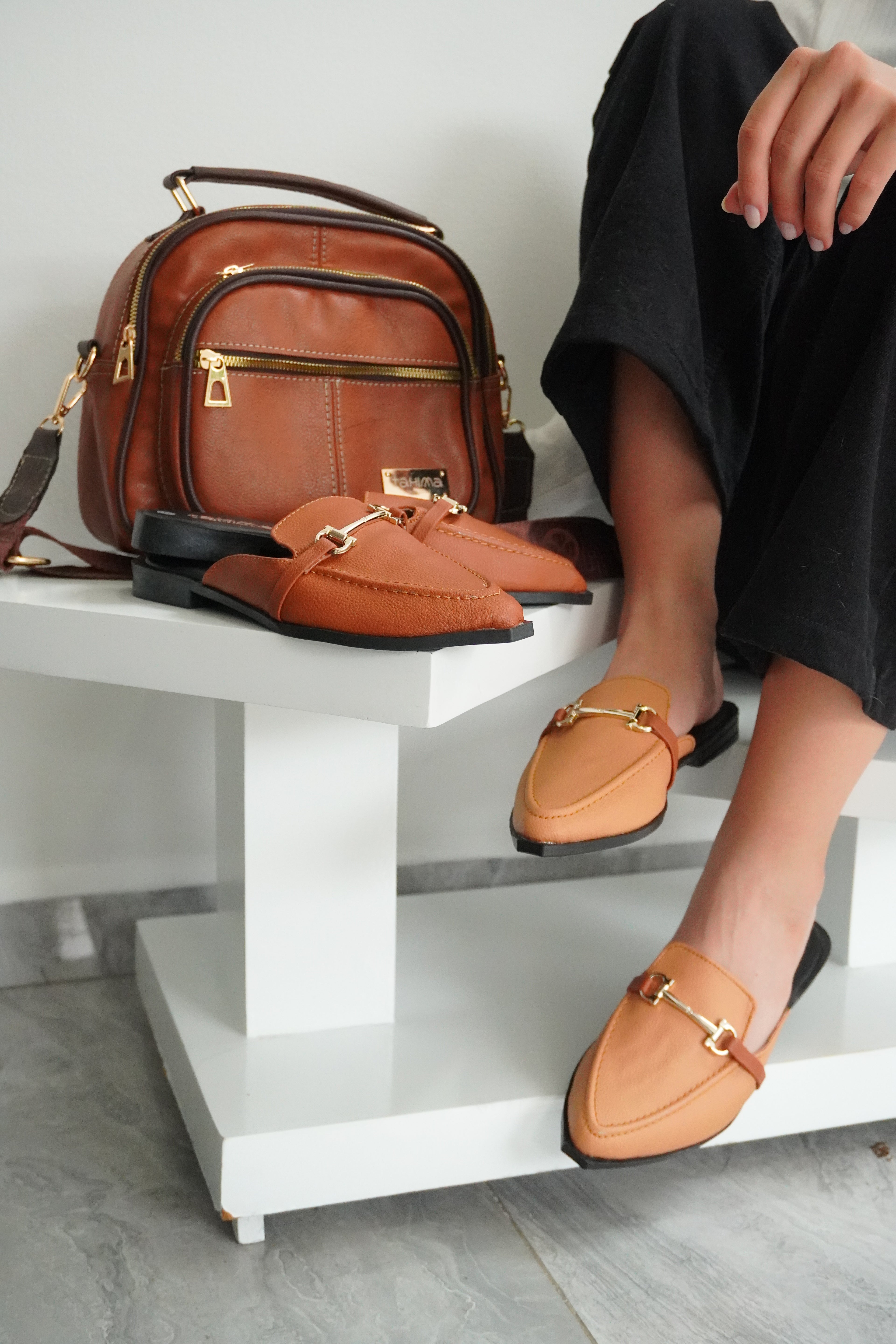 Combo dia de madre stileto & bandoleraCamina con Estilo: El Combo Perfecto para tu Día a Día.